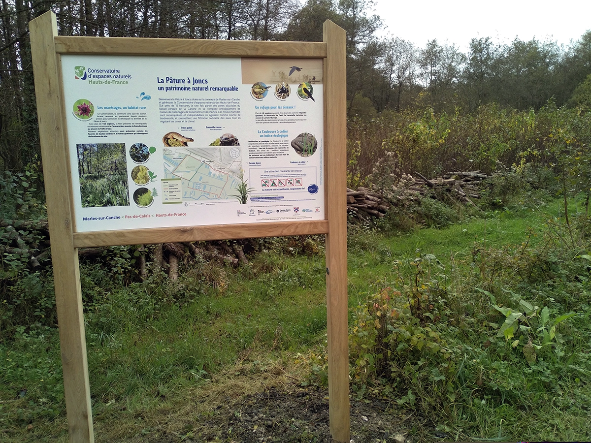 Panneau d'accueil pour le site de la Pâture à Joncs